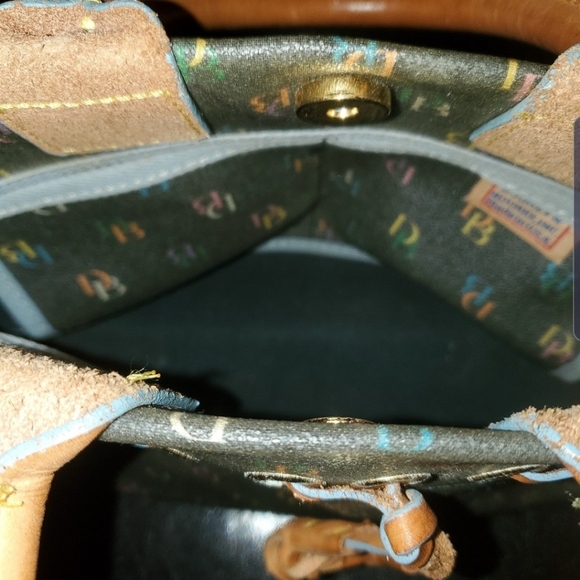 Dooney & Bourke Purse - Picture 3 of 7